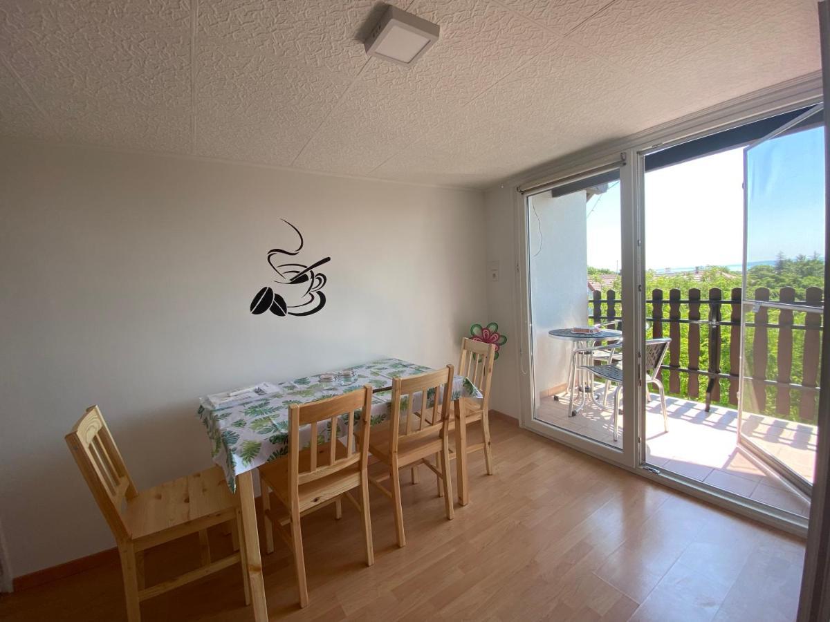 Andrea Apartman 블로톤퓌레드 외부 사진