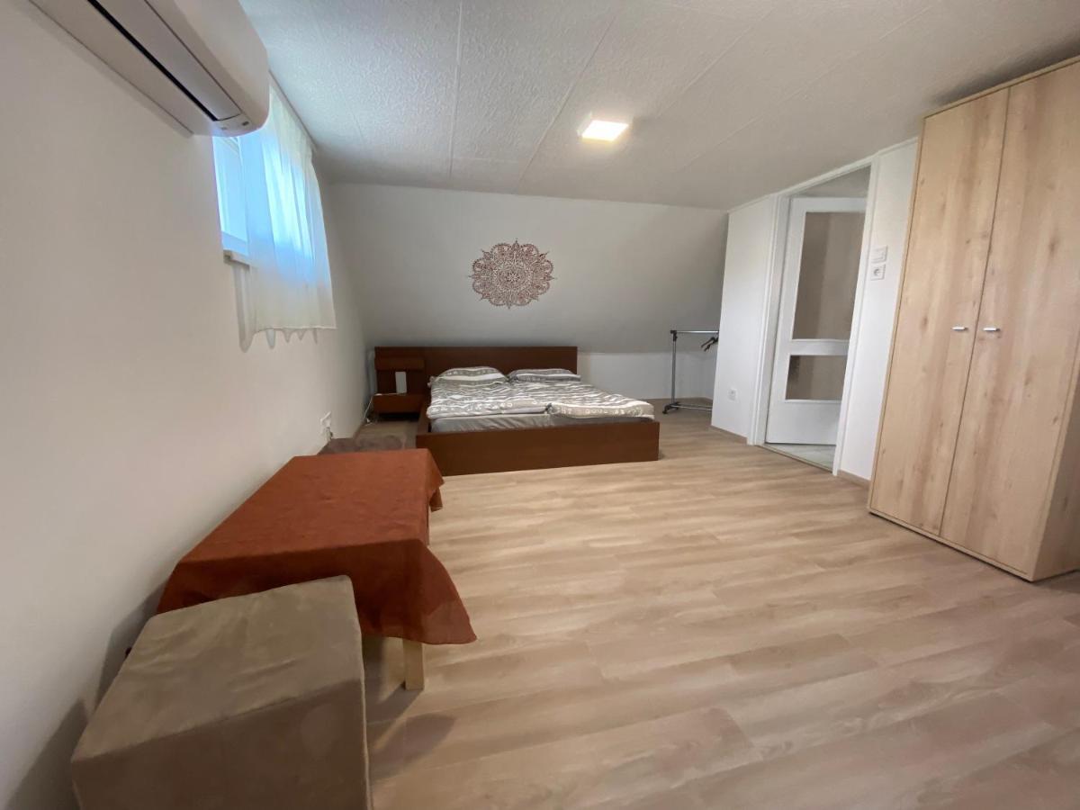 Andrea Apartman 블로톤퓌레드 외부 사진